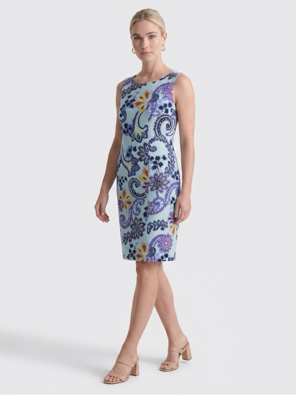 Sleeveless Light Blue Floral Print Shift Dress